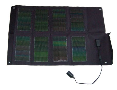 Laptop lader op zon