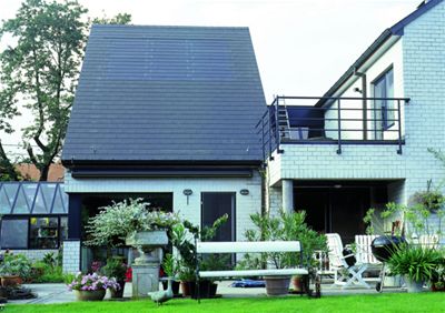 Eternit doet aan -stiekeme- zon energie